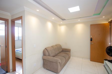 Sala de apartamento à venda com 2 quartos, 49m² em Chácara Cotia, Contagem