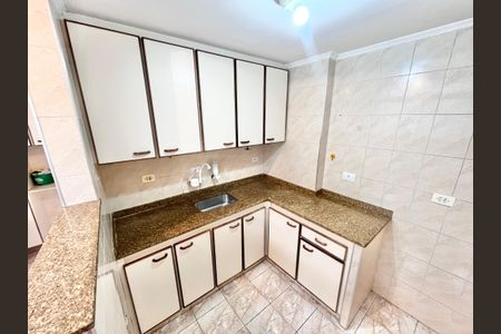 Apartamento para alugar com 85m², 3 quartos e sem vaga Apartamento para alugar com 85m², 3 quartos e sem vagaCozinha