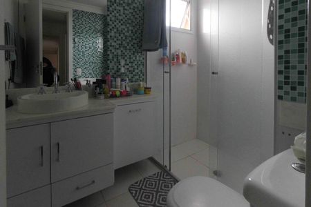 Apartamento à venda com 156m², 3 quartos e 2 vagasBanheiro da suite 03