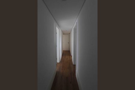 Apartamento à venda com 156m², 3 quartos e 2 vagasCorredor