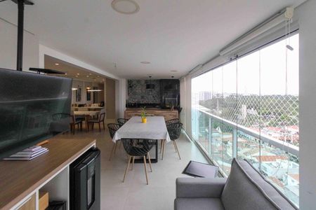 Apartamento à venda com 156m², 3 quartos e 2 vagasVaranda