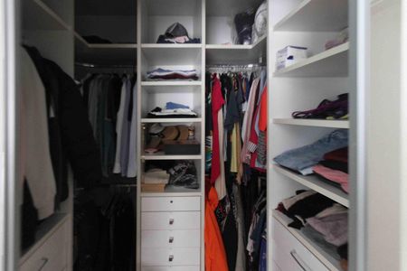 Apartamento à venda com 156m², 3 quartos e 2 vagasCloset