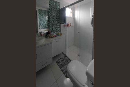 Apartamento à venda com 156m², 3 quartos e 2 vagasBanheiro da suite 03