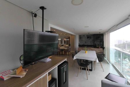 Apartamento à venda com 156m², 3 quartos e 2 vagasVaranda