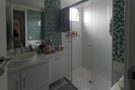 Apartamento à venda com 156m², 3 quartos e 2 vagasBanheiro da suite 03