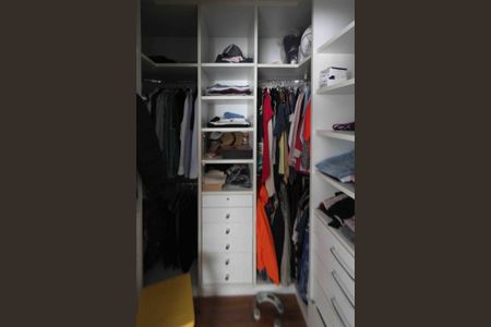 Apartamento à venda com 156m², 3 quartos e 2 vagasCloset