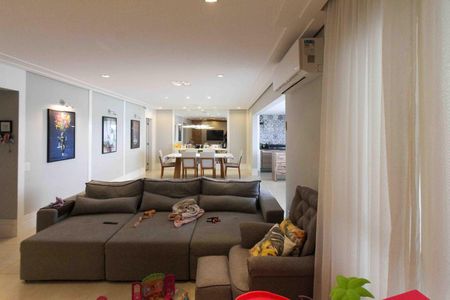 Apartamento à venda com 156m², 3 quartos e 2 vagasSala
