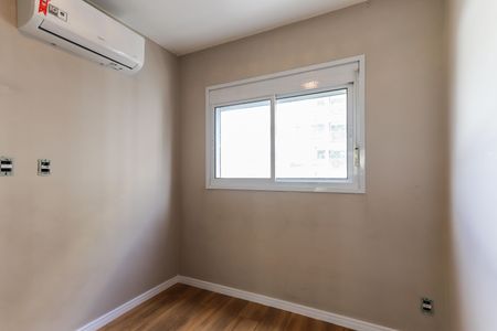 Quarto 2 de apartamento para alugar com 2 quartos, 39m² em Vila Sonia, São Paulo