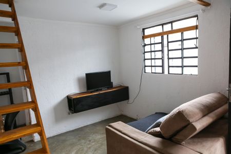 Sala de kitnet/studio para alugar com 1 quarto, 30m² em Vila Indiana, São Paulo
