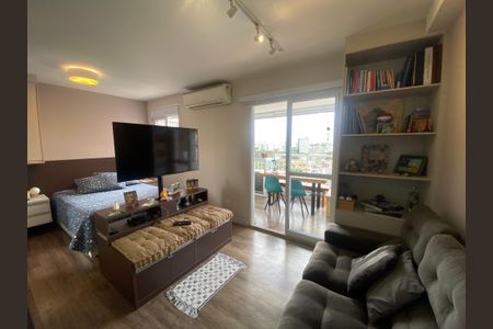 Sala de kitnet/studio para alugar com 1 quarto, 38m² em Campo Belo, São Paulo