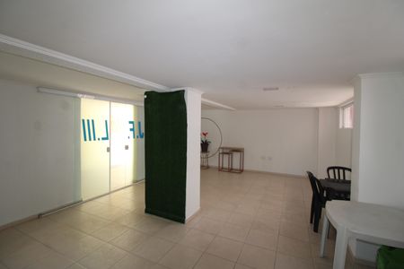 Apartamento para alugar com 43m², 2 quartos e 1 vagaÁrea Comum