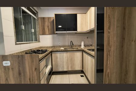 Apartamento à venda com 62m², 2 quartos e sem vagaCozinha