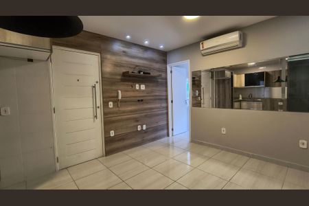 Sala de apartamento à venda com 2 quartos, 62m² em Recreio dos Bandeirantes, Rio de Janeiro