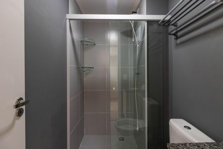 Banheiro de apartamento para alugar com 1 quarto, 25m² em Barra Funda, São Paulo