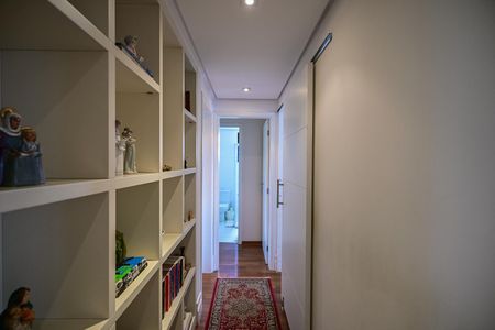 Apartamento à venda com 195m², 4 quartos e 4 vagasCorredor 2
