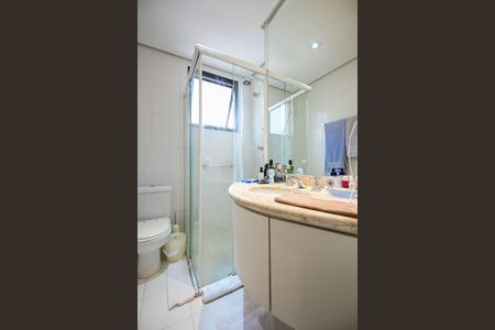 Apartamento à venda com 195m², 4 quartos e 4 vagasBanheiro da Suíte  3