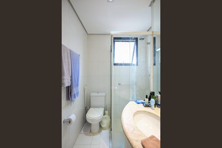 Apartamento à venda com 195m², 4 quartos e 4 vagasBanheiro da Suíte  3