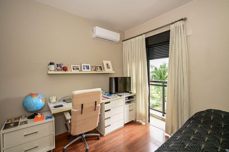 Apartamento à venda com 195m², 4 quartos e 4 vagasSuíte 3