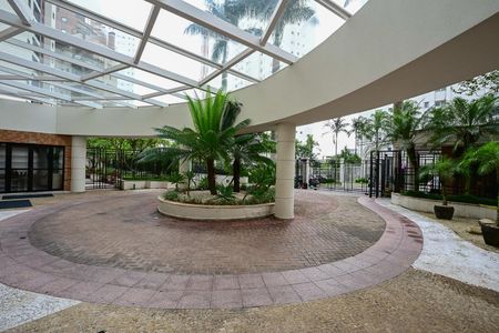 Apartamento à venda com 195m², 4 quartos e 4 vagasEntrada