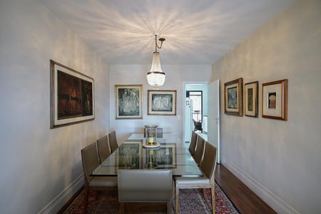 Apartamento à venda com 195m², 4 quartos e 4 vagasSala de Jantar
