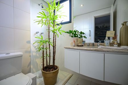 Apartamento à venda com 195m², 4 quartos e 4 vagasBanheiro Suíte 1