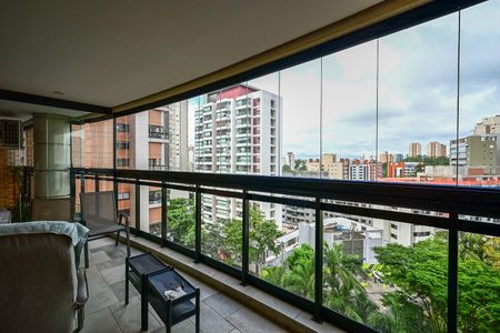Apartamento à venda com 195m², 4 quartos e 4 vagasVaranda 1