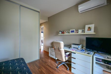 Apartamento à venda com 195m², 4 quartos e 4 vagasSuíte 3