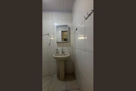 Casa para alugar com 60m², 2 quartos e sem vagaBanheiro