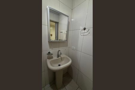 Casa para alugar com 60m², 2 quartos e sem vagaBanheiro