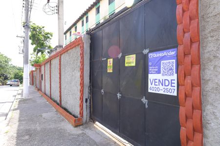 Apartamento à venda com 52m², 2 quartos e 1 vagaPlaca instalada no portão do condomínio - Código do imóvel - MWXC-132