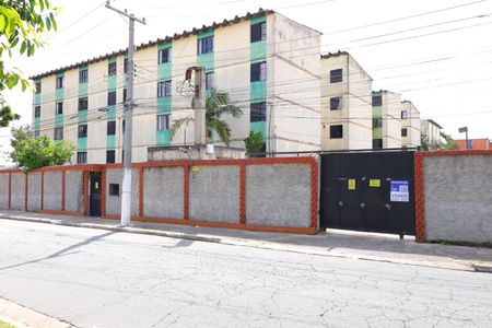 Apartamento à venda com 52m², 2 quartos e 1 vagaFachada do condomínio - Placa instalada no portão do condomínio - Código do imóvel - MWXC-132