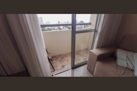 Sacada de apartamento à venda com 3 quartos, 65m² em Continental, Osasco
