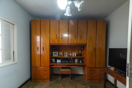 Casa à venda com 260m², 3 quartos e 4 vagas Casa à venda com 260m², 3 quartos e 4 vagasQuarto 1