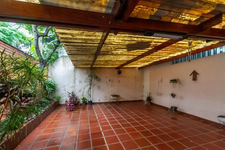 Casa à venda com 260m², 3 quartos e 4 vagas Casa à venda com 260m², 3 quartos e 4 vagasGaragem