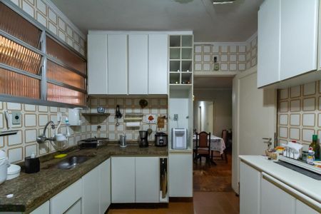 Casa à venda com 260m², 3 quartos e 4 vagas Casa à venda com 260m², 3 quartos e 4 vagasCozinha