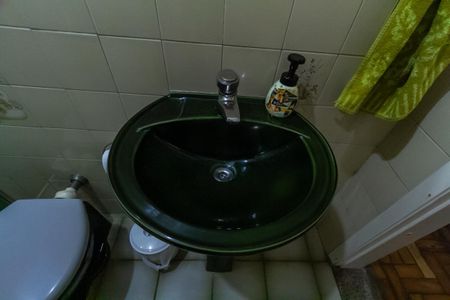 Casa à venda com 260m², 3 quartos e 4 vagas Casa à venda com 260m², 3 quartos e 4 vagasBanheiro 2