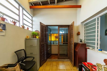 Casa à venda com 260m², 3 quartos e 4 vagasEscritório