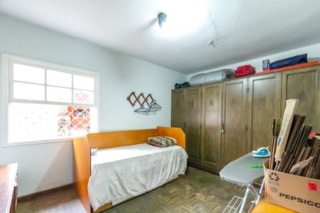 Casa à venda com 260m², 3 quartos e 4 vagas Casa à venda com 260m², 3 quartos e 4 vagasQuarto 2