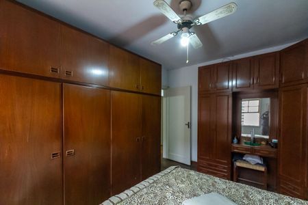 Casa à venda com 260m², 3 quartos e 4 vagas Casa à venda com 260m², 3 quartos e 4 vagasQuarto 3