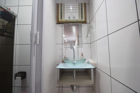 Casa à venda com 160m², 5 quartos e 3 vagasBanheiro da suíte 2