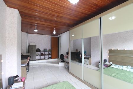Casa à venda com 160m², 5 quartos e 3 vagasQuarto 1