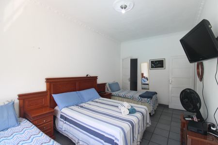 Casa à venda com 160m², 5 quartos e 3 vagasSuíte 1