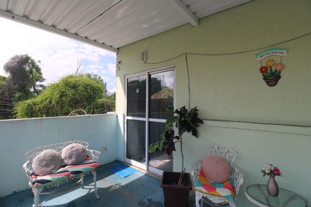 Casa à venda com 160m², 5 quartos e 3 vagasEntrada para o segundo andar