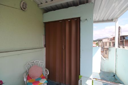 Casa à venda com 160m², 5 quartos e 3 vagasEntrada para o segundo andar - Despensa