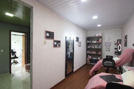 Casa à venda com 160m², 5 quartos e 3 vagasSuíte 2