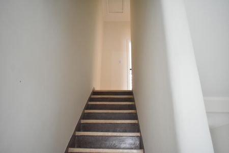 Escada de casa à venda com 2 quartos, 84m² em Vila Clementino, São Paulo