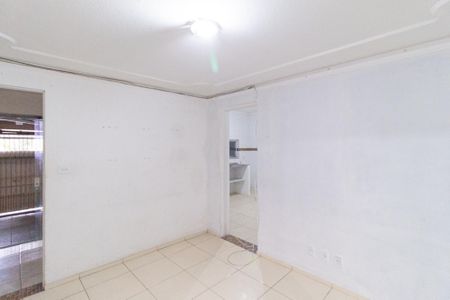 Sala de casa para alugar com 2 quartos, 450m² em Jardim Santo Estevao, Carapicuíba