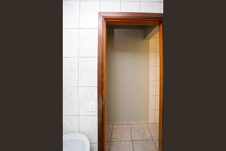 Casa para alugar com 55m², 2 quartos e sem vagaBanheiro