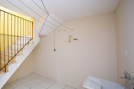 Casa para alugar com 55m², 2 quartos e sem vagaÁrea de Serviço