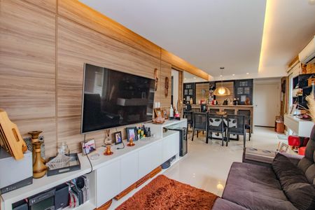 Sala de apartamento à venda com 2 quartos, 99m² em Petrópolis, Porto Alegre
